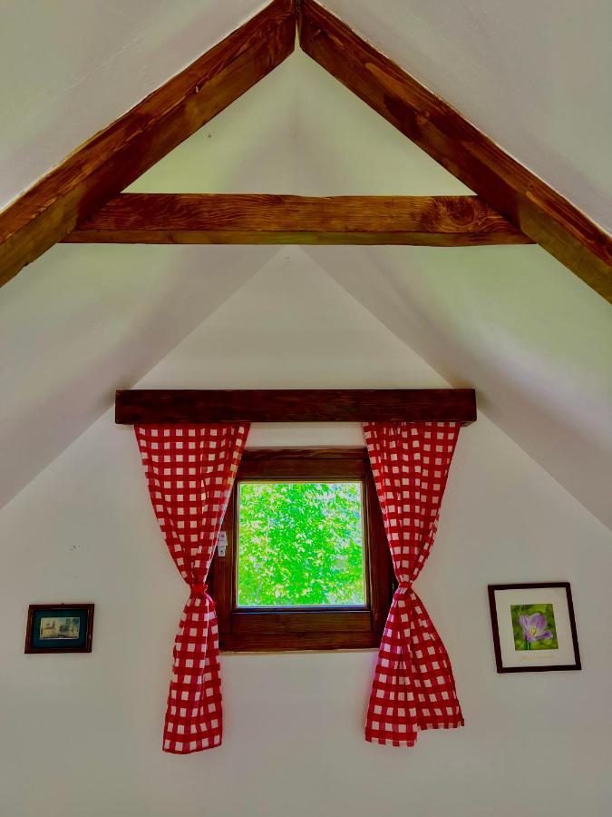 Vikendica,Bungalovi Lipska Pecina Cetinje Exteriör bild